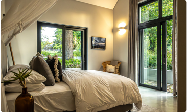 Farm Keerweer Manor House Bedroom